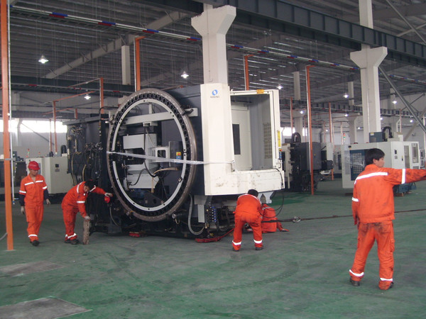 大型風力發電設備搬運采用搬運車完成